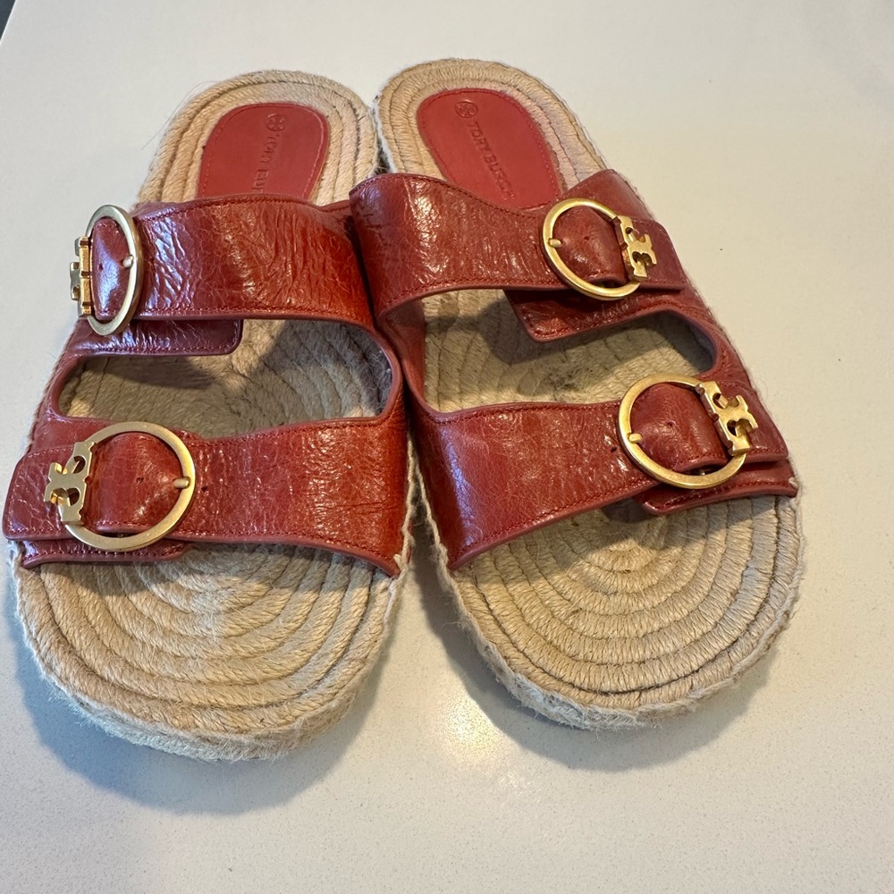 Tory Burch Maroon Wicker Sandals - Picture 6 of 7